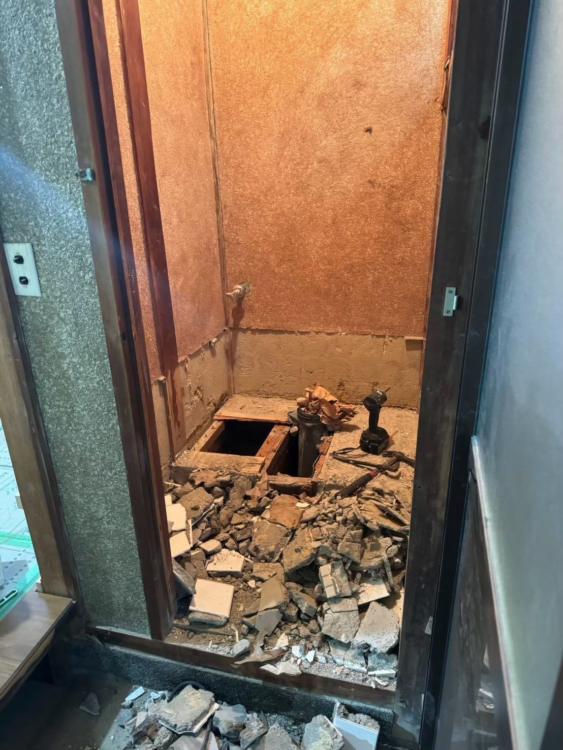 トイレ交換 施工前